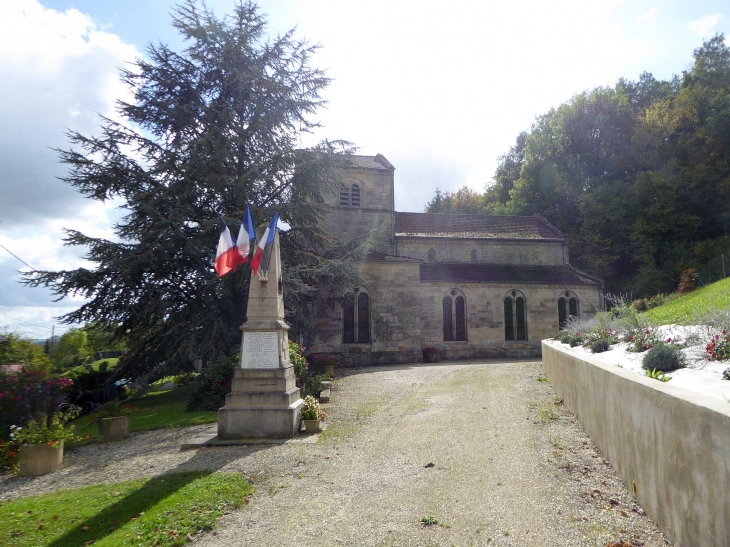 Vers l'église - Vroil