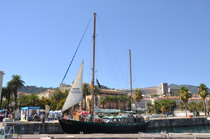 Le Port - Ajaccio