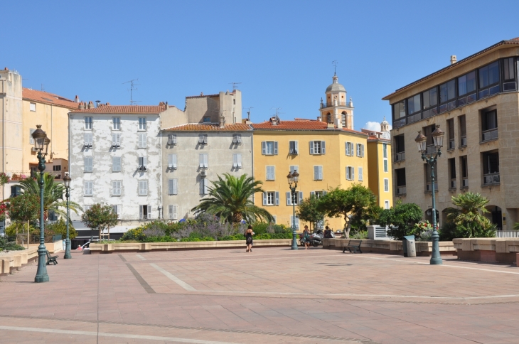 Place de Gaulle ( du Diamant ) - Ajaccio