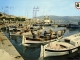 Le port de pêche et au fond, la Gare Maritime.(carte postale de 1973)