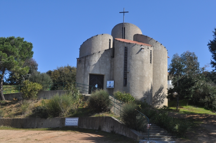 L'église Saint-Jean-François-Régis à Porticcio - Albitreccia