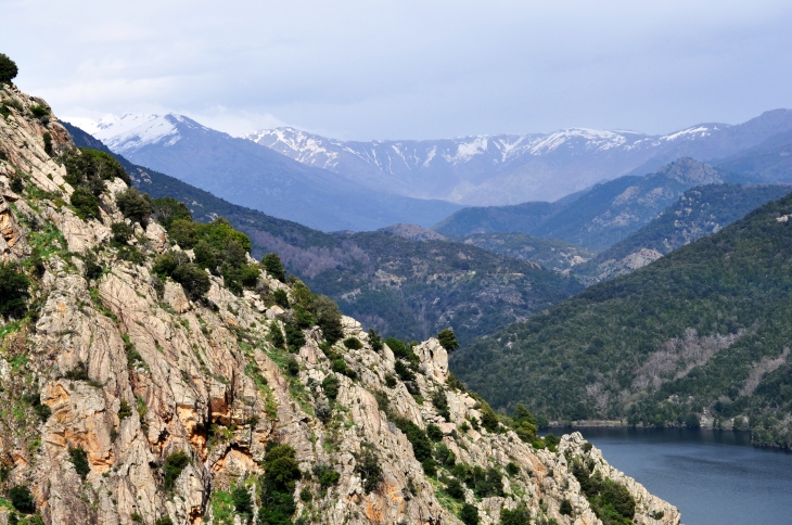 Col de Mercujo, barrage de Tolla