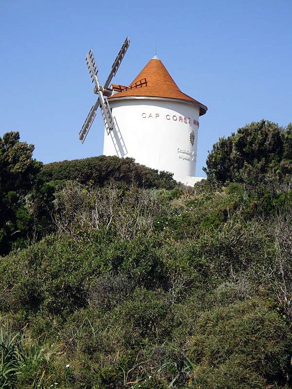 Le moulin Mattei au col de la Serra - Ersa