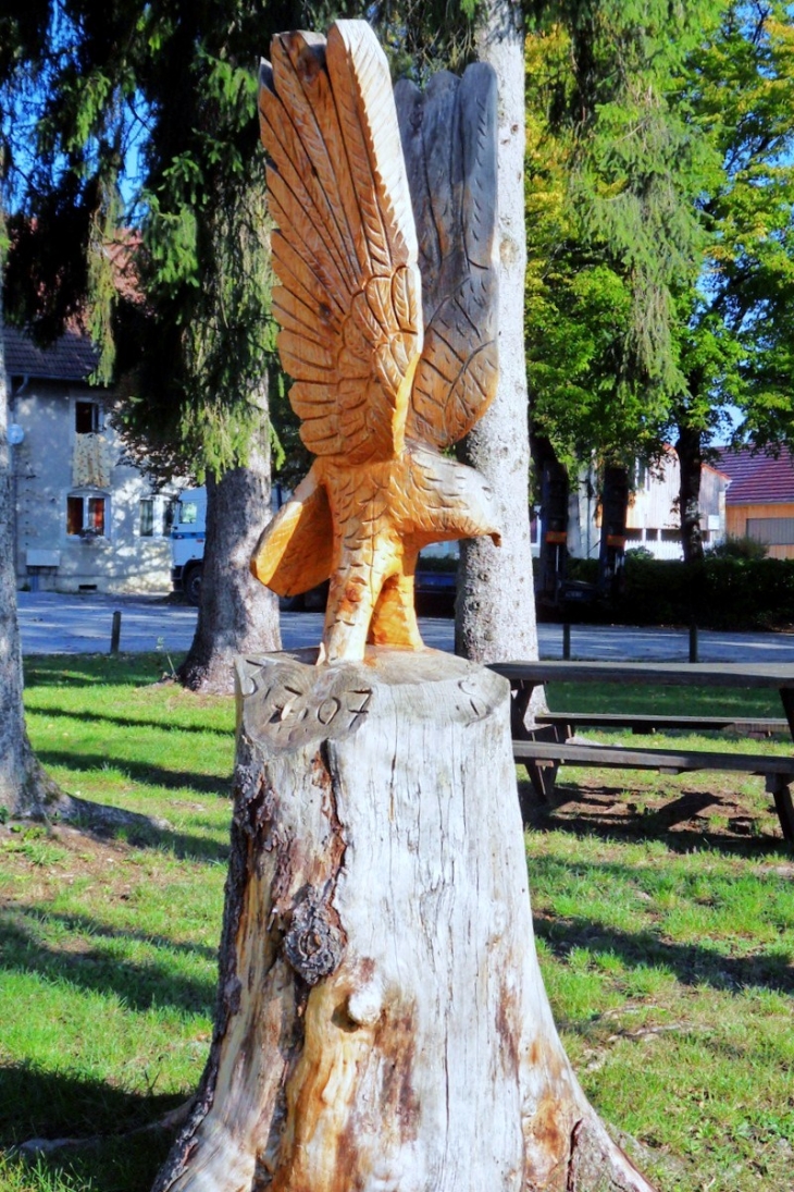 Parc de la mairie d'Arc et Senans. - Arc-et-Senans