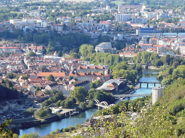 La ville et le Doubs vus de Notre Dame de la Libération - Besançon