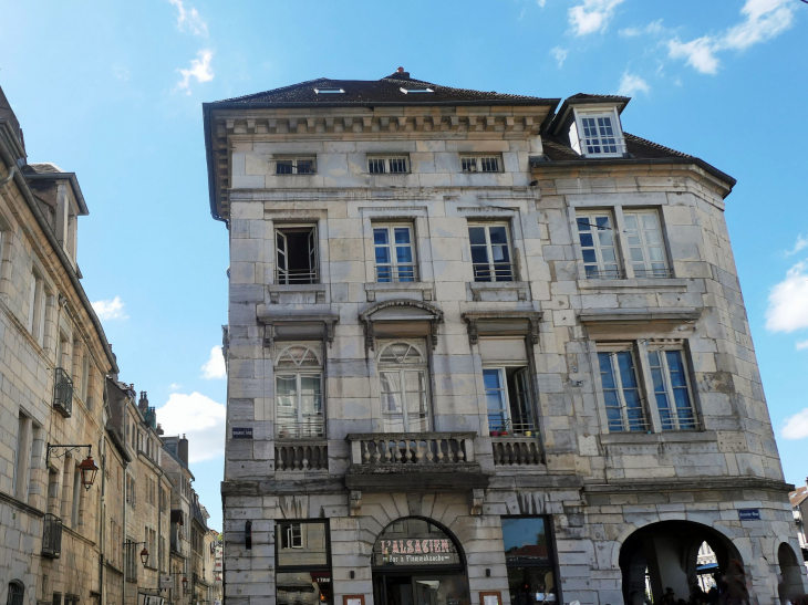 Grande rue - Besançon