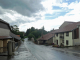 la rue principale sous l'orage