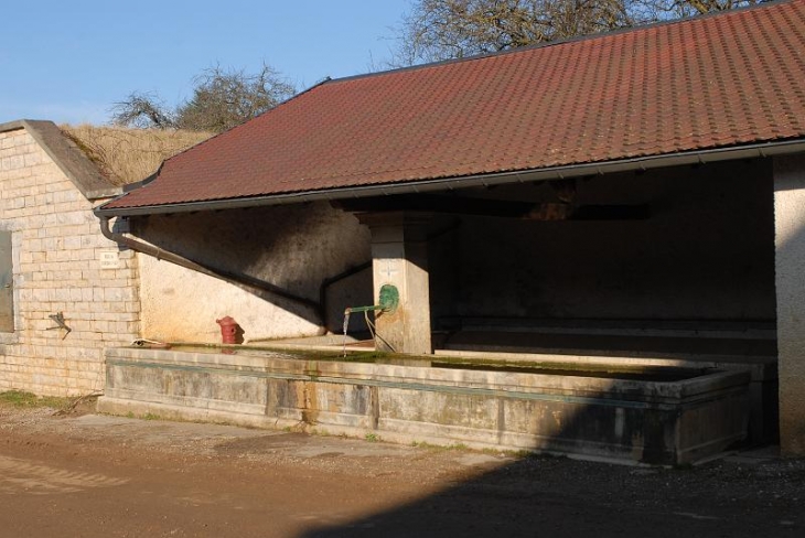 La fontaine - Fontenelle-Montby