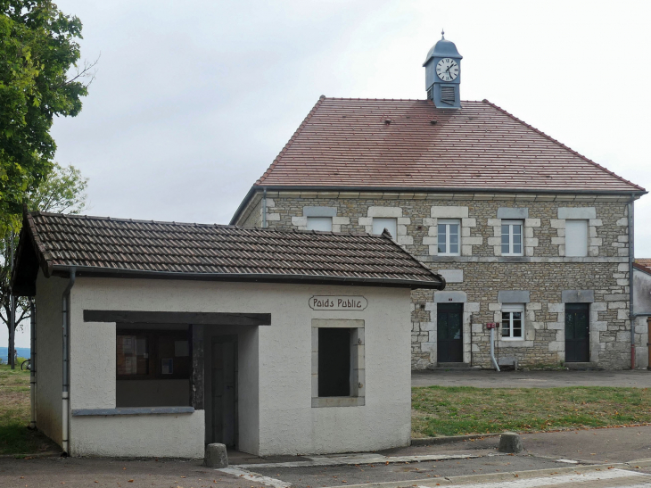 Le poids public et l'école - Foucherans