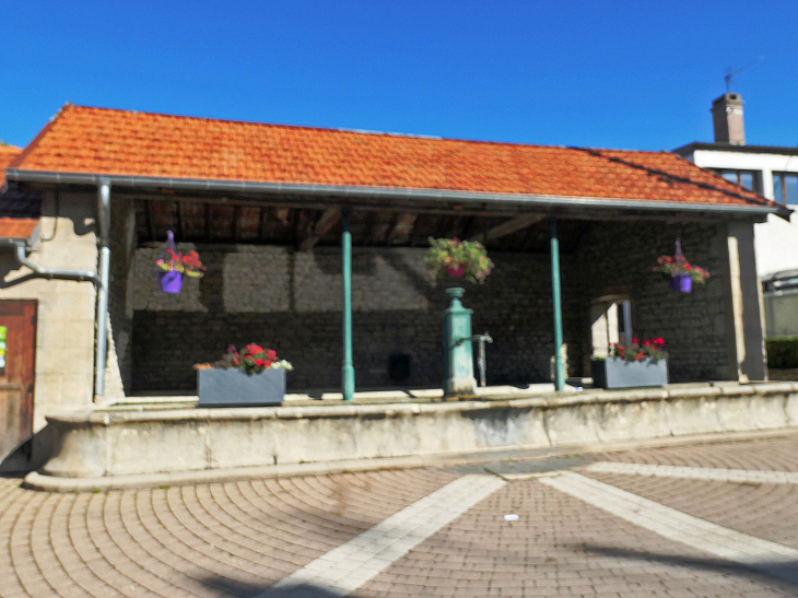 Lavoir - Geneuille