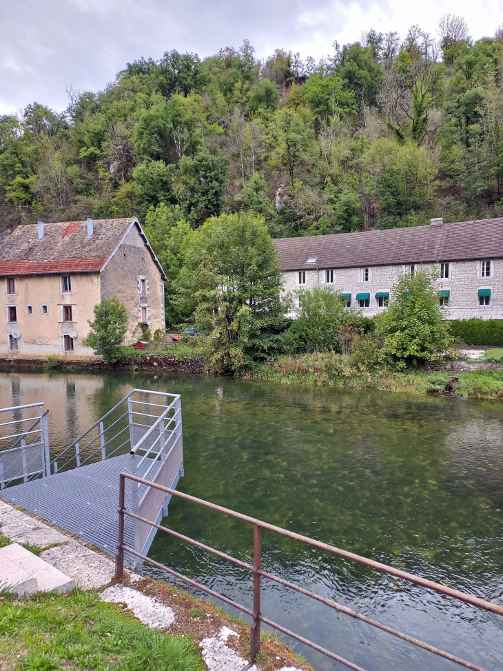 Au bord de la Loue - Lods