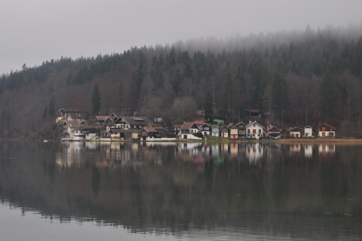 Port Titi. Lac de Malbuisson