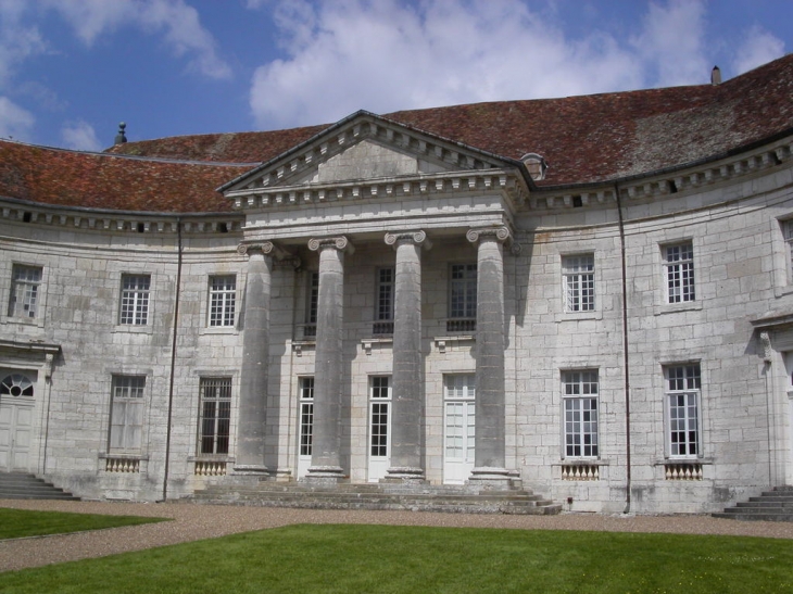 Château de Moncley face avant