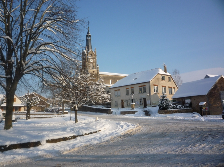 Noironte sous la neige, sans les fils électriques...