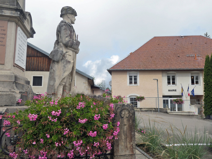 Le monument aux morts - Passonfontaine