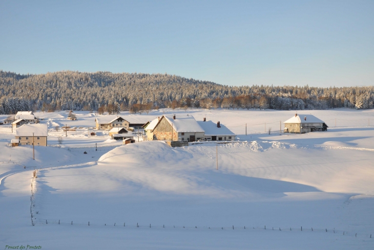 Le village sous la neige - Reculfoz