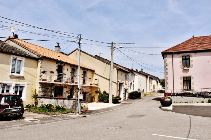 La Commune - Ainvelle