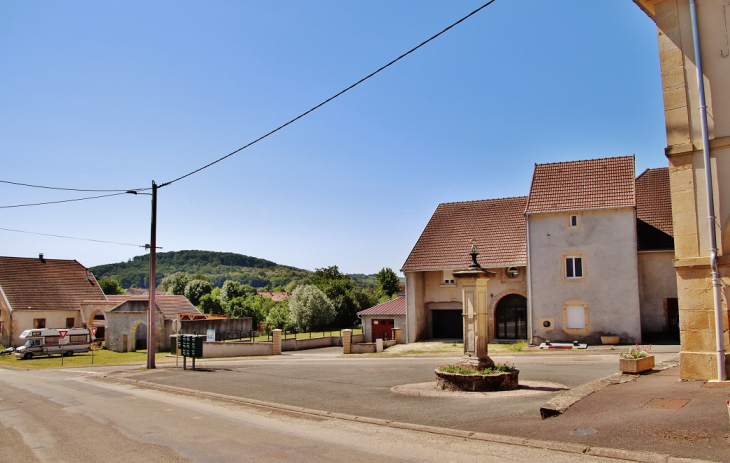 La Commune - Anchenoncourt-et-Chazel