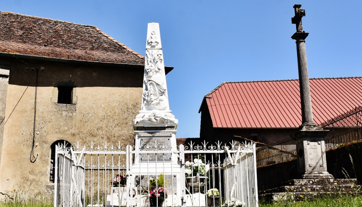 Monument-aux-Morts - Bousseraucourt