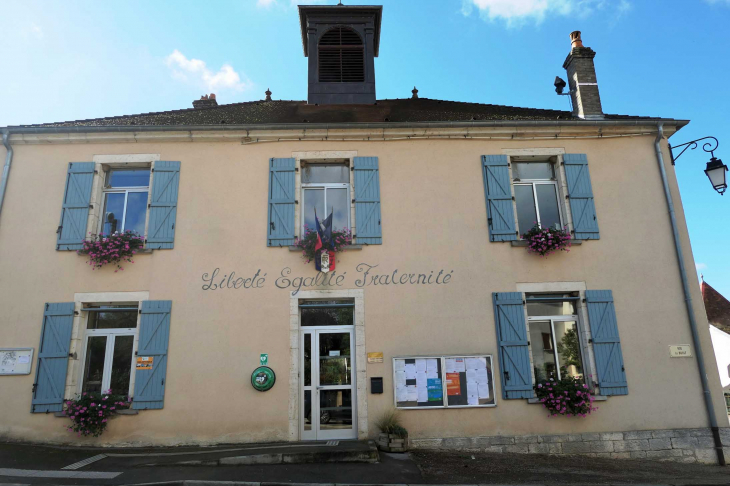 La mairie - Chaux-la-Lotière