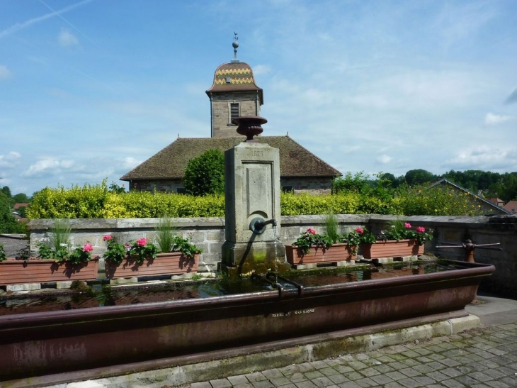 Fontaine lavoir de l'église - Clairegoutte