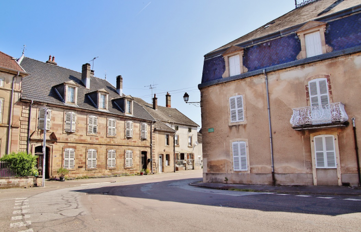 La Commune - Conflans-sur-Lanterne