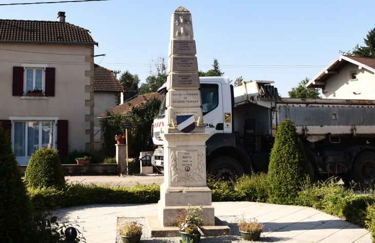 Monument-aux-Morts - Cubry-lès-Faverney