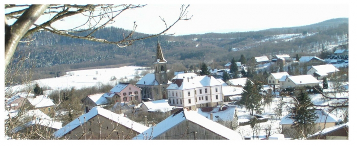 Village sous la neige - Étobon