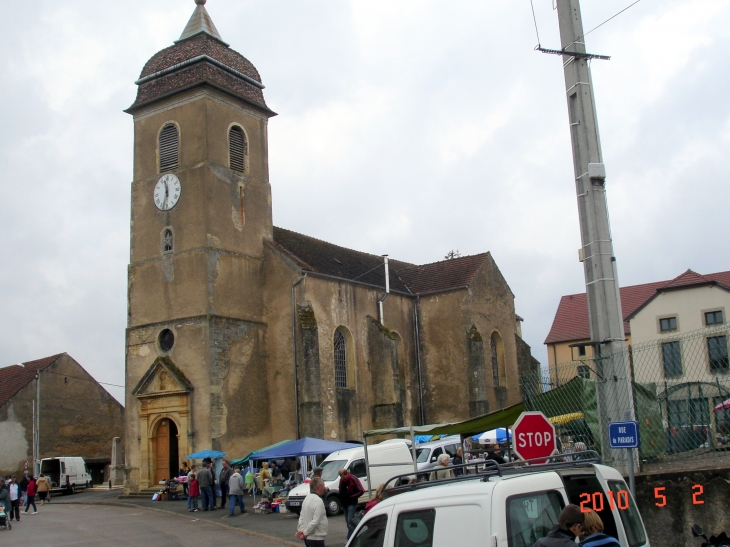 Vue de l'église - Fleurey-lès-Faverney