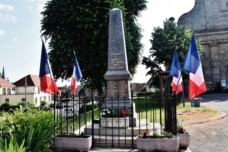 Monument-aux-Morts - Gevigney-et-Mercey