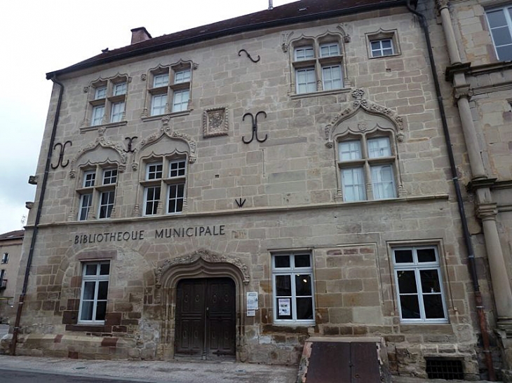 La maison du bailli (bibliothèque) - Luxeuil-les-Bains