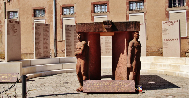 Monument-aux-Morts - Luxeuil-les-Bains