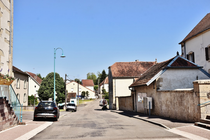 La Commune - Menoux