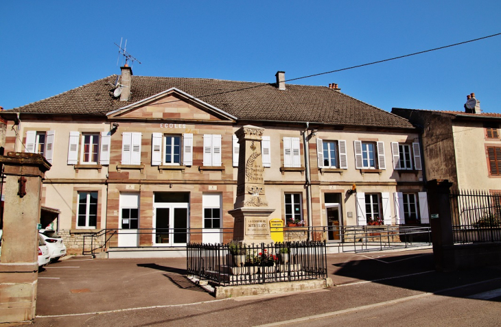 Ecole - Mersuay