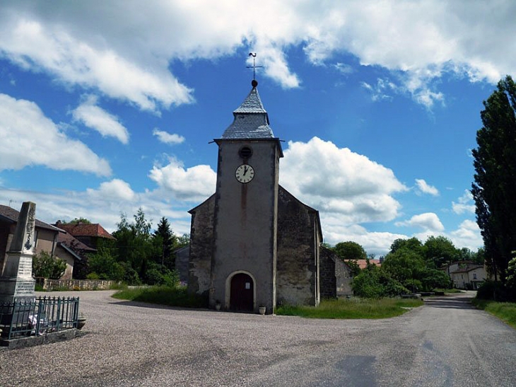 Dans le village - Montcourt