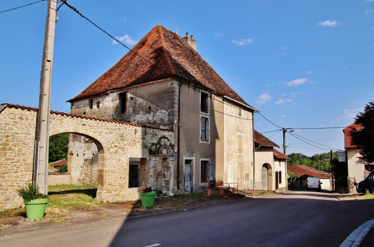 La Commune - Ormoy