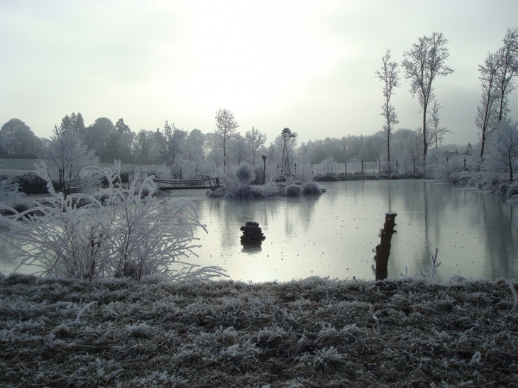 Etang privé glacé - Oyrières