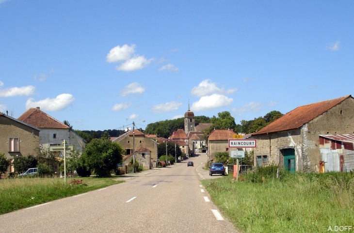 Entrée du village en venant de Jussey - Raincourt