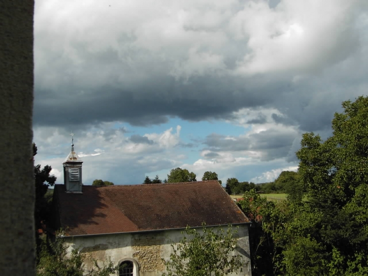 Nuages sur chapelle St.Claude - Roche-et-Raucourt