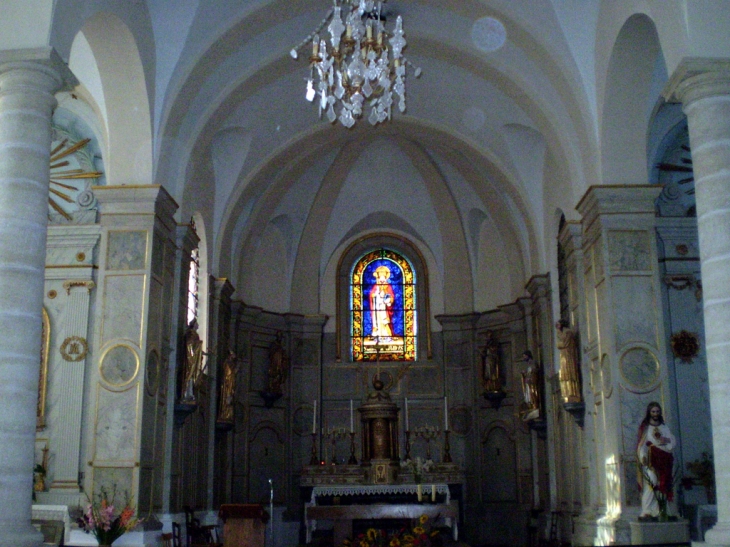 EGLISE - INTERIEUR - CHOEUR - Vellexon-Queutrey-et-Vaudey