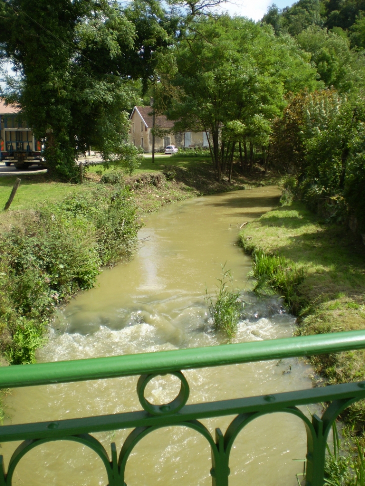 LA ROMAINE - Vellexon-Queutrey-et-Vaudey