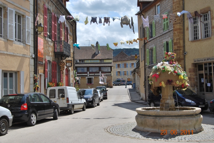 La petite Place - Arbois