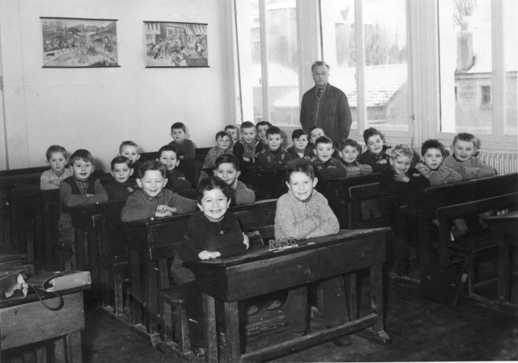 Arbois 1955 Ecole primaire classe CP