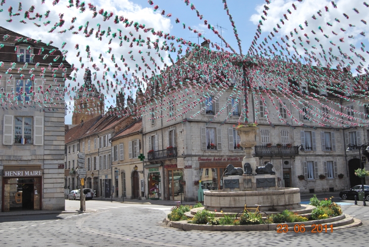 Place de la Liberté - Arbois