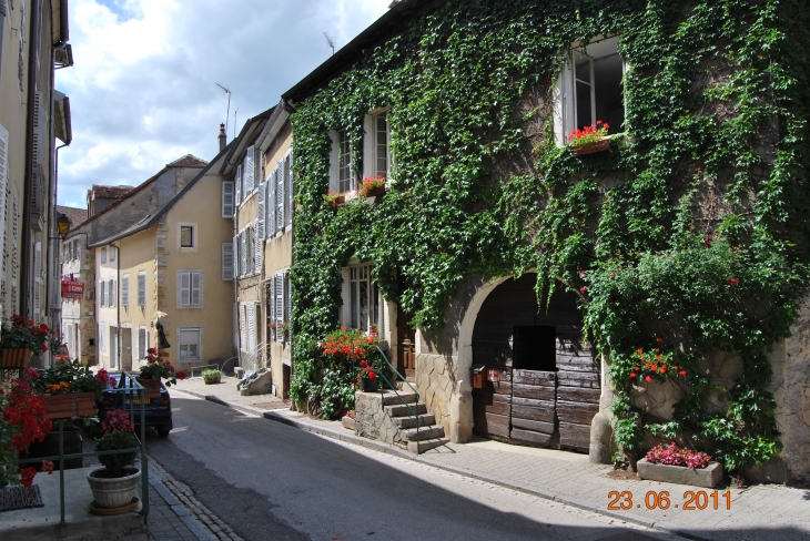 Rue de Bourgogne - Arbois