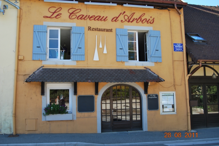 Vue Route de Besançon - crédit R.Sage - Arbois