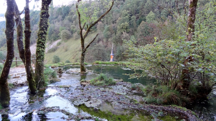 Avant les cascades - Baume-les-Messieurs