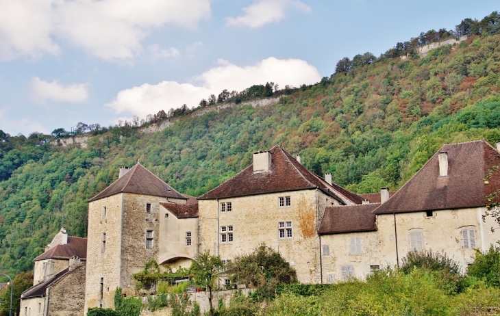 Le Village - Baume-les-Messieurs