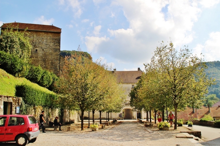 Le Village - Baume-les-Messieurs