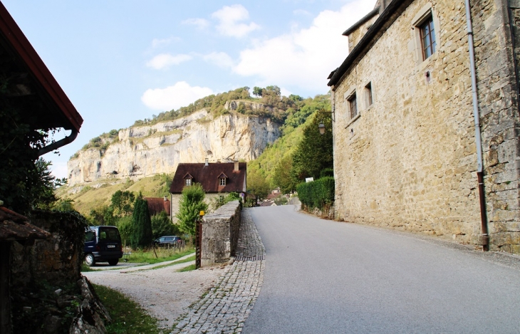 Le Village - Baume-les-Messieurs